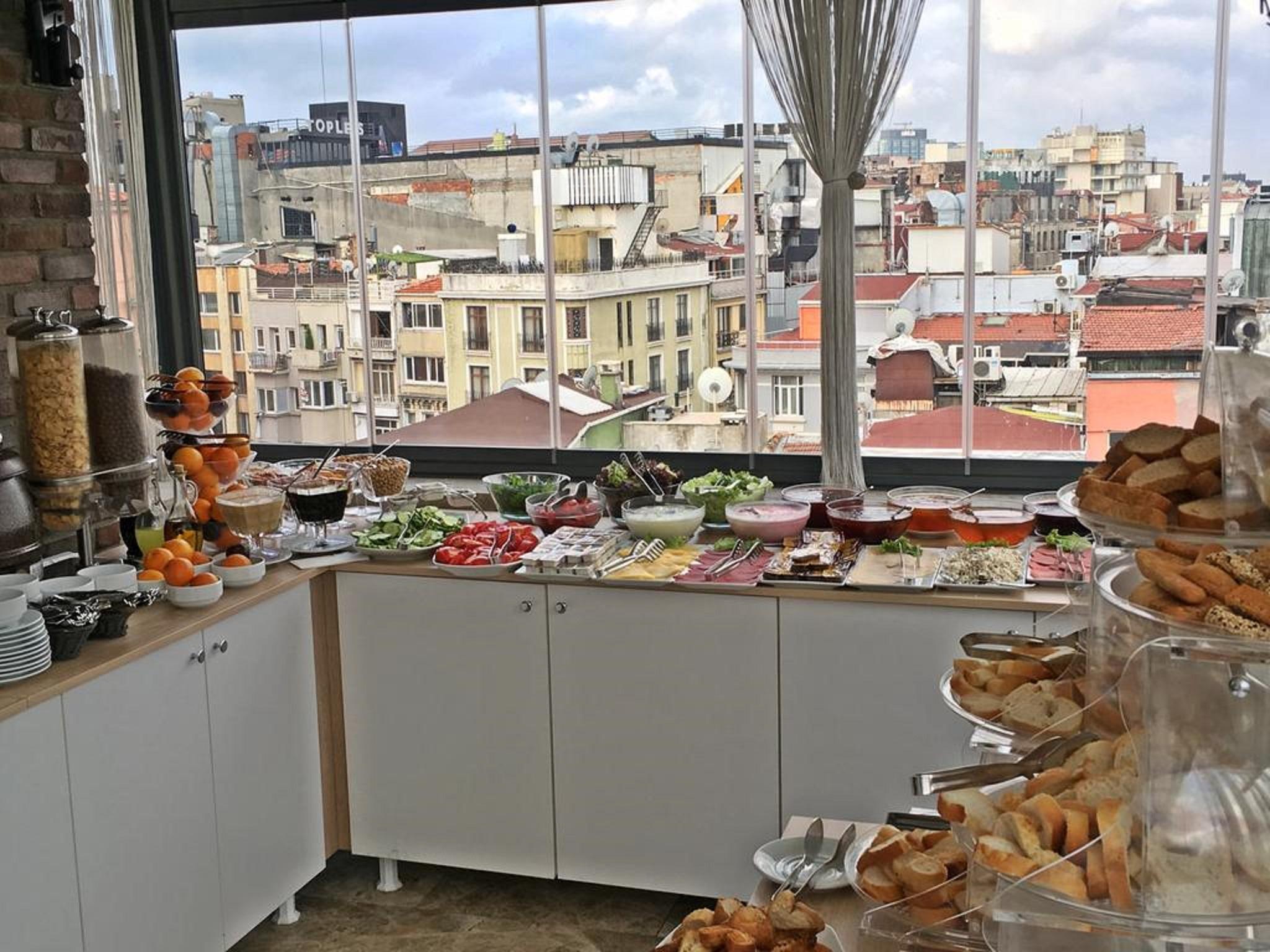 Taksim Line Hotel Истанбул Екстериор снимка