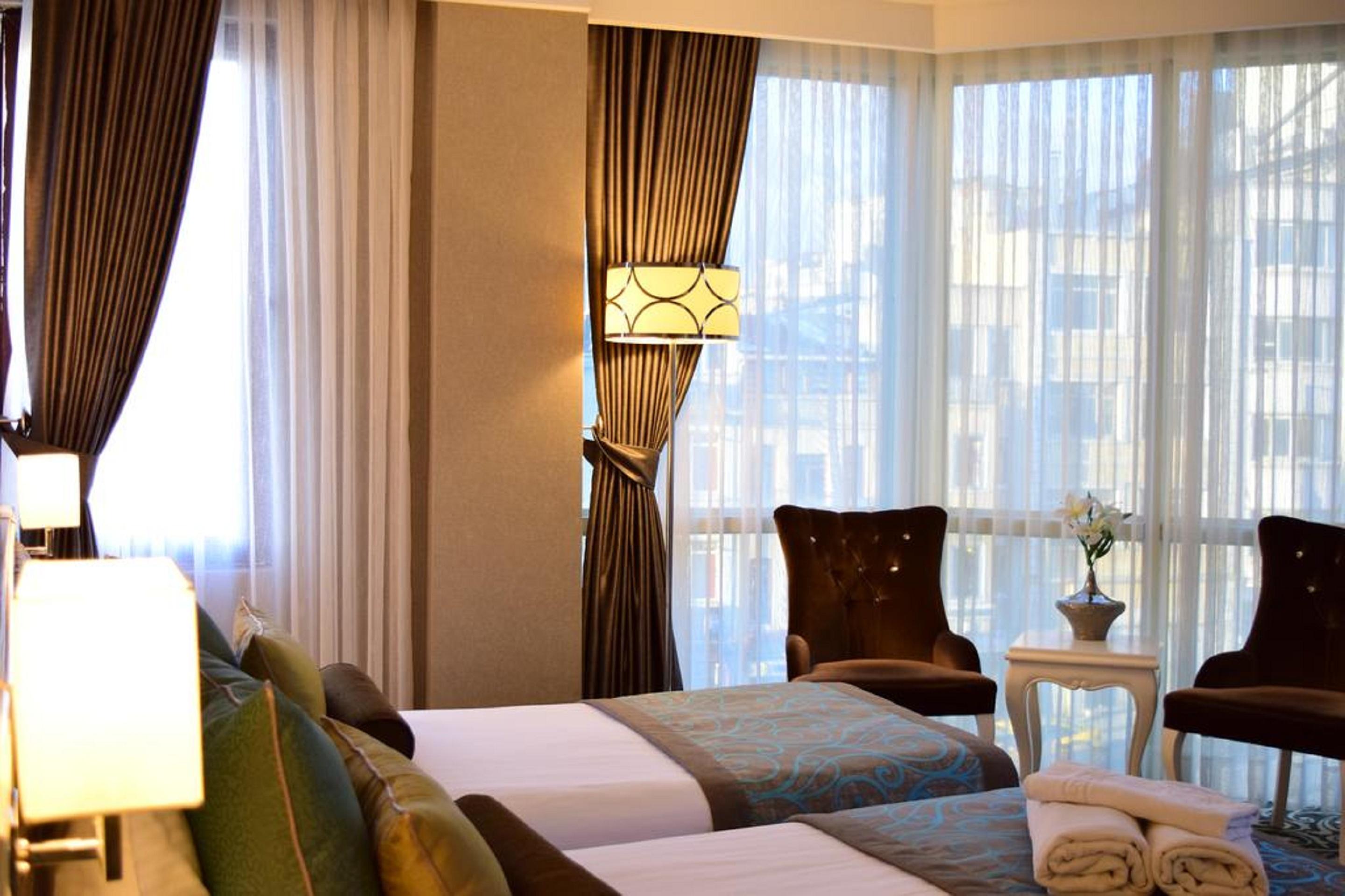 Taksim Line Hotel Истанбул Екстериор снимка