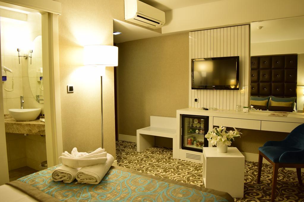 Taksim Line Hotel Истанбул Екстериор снимка