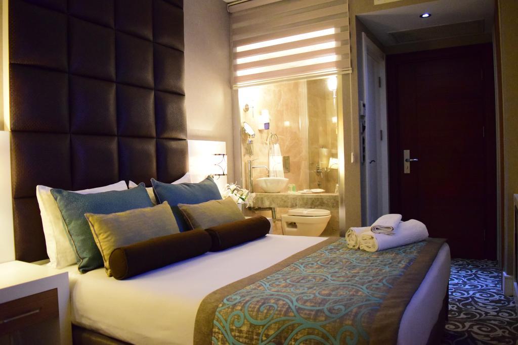 Taksim Line Hotel Истанбул Екстериор снимка