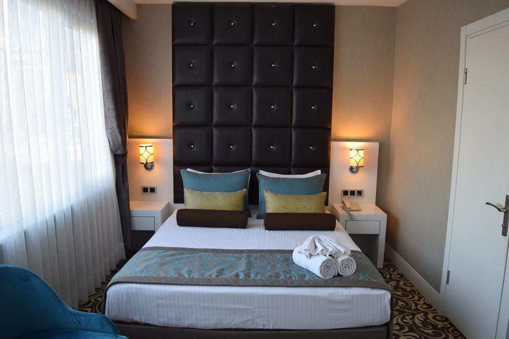 Taksim Line Hotel Истанбул Екстериор снимка