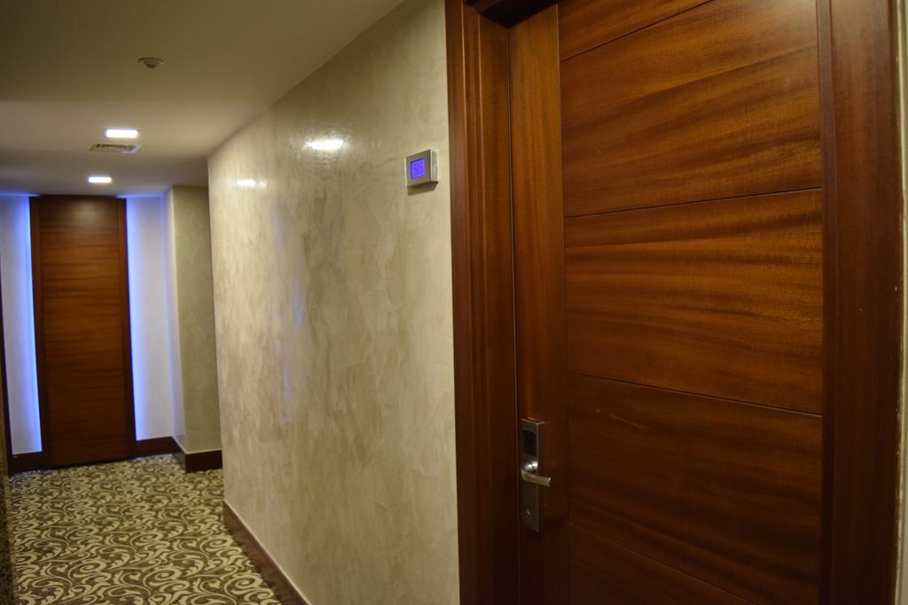 Taksim Line Hotel Истанбул Екстериор снимка