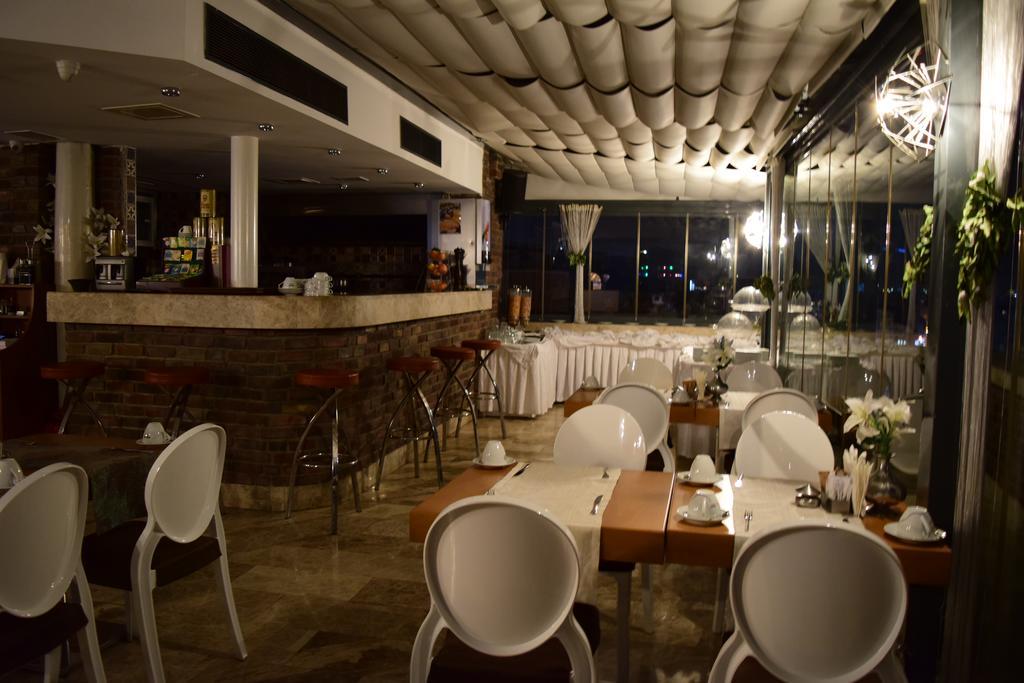 Taksim Line Hotel Истанбул Екстериор снимка