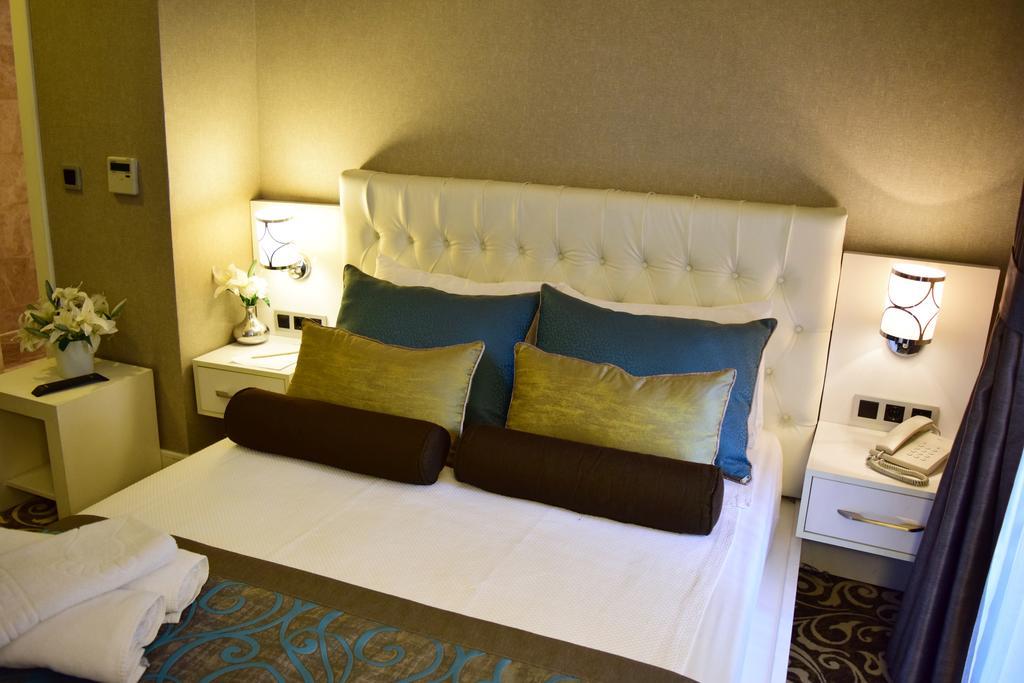 Taksim Line Hotel Истанбул Екстериор снимка